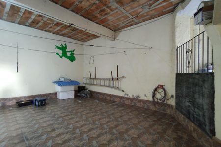 Casa de condomínio à venda com 218m², 5 quartos e 2 vagas Casa de condomínio à venda com 218m², 5 quartos e 2 vagasÁrea comum
