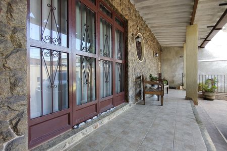 Casa de condomínio à venda com 218m², 5 quartos e 2 vagas Casa de condomínio à venda com 218m², 5 quartos e 2 vagasÁrea comum