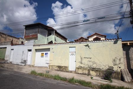 Casa à venda com 434m², 4 quartos e 3 vagasFachada