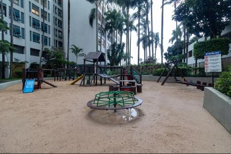 Apartamento à venda com 100m², 4 quartos e 1 vaga Apartamento à venda com 100m², 4 quartos e 1 vagaPlayground