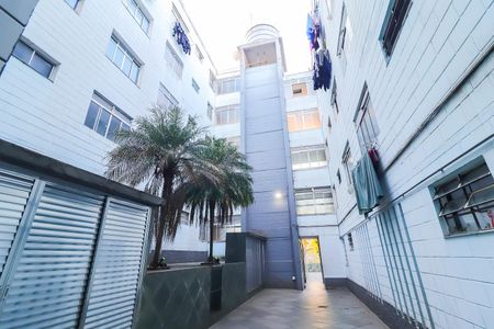 Apartamento para alugar com 50m², 2 quartos e sem vagaÁrea externa