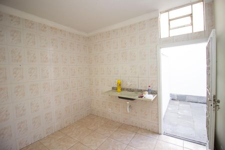 Casa para alugar com 80m², 2 quartos e 1 vaga Casa para alugar com 80m², 2 quartos e 1 vagaCozinha