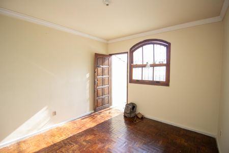 Sala de casa para alugar com 2 quartos, 80m² em Parque Xangri-lá, Contagem