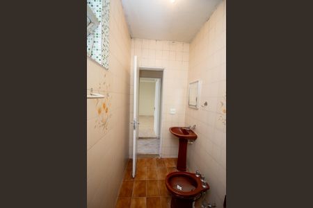 Casa para alugar com 80m², 2 quartos e 1 vaga Casa para alugar com 80m², 2 quartos e 1 vagaBanheiro