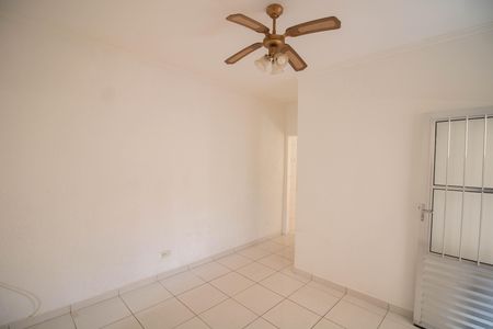 Casa para alugar com 100m², 2 quartos e 1 vagaSALA