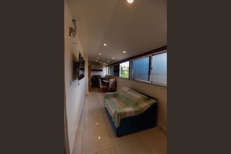 Apartamento à venda com 114m², 4 quartos e 1 vaga Apartamento à venda com 114m², 4 quartos e 1 vagaVaranda