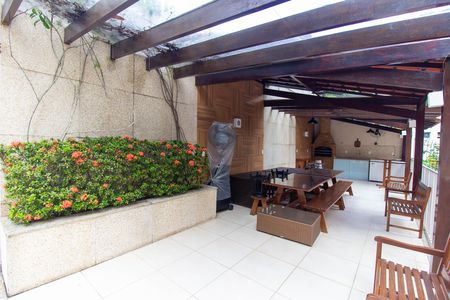 Apartamento à venda com 114m², 4 quartos e 1 vaga Apartamento à venda com 114m², 4 quartos e 1 vagaÁrea comum