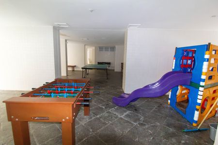 Apartamento à venda com 114m², 4 quartos e 1 vaga Apartamento à venda com 114m², 4 quartos e 1 vagaÁrea comum