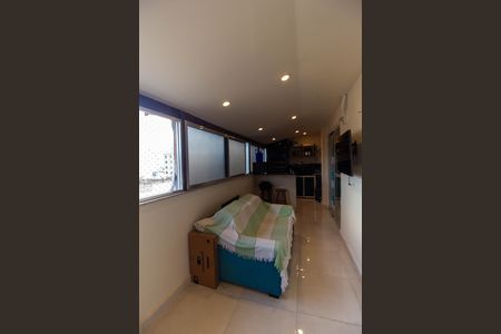 Apartamento à venda com 114m², 4 quartos e 1 vaga Apartamento à venda com 114m², 4 quartos e 1 vagaVaranda