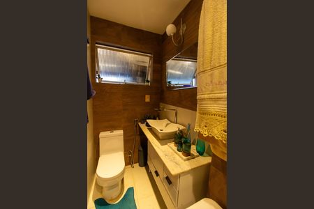 Apartamento à venda com 114m², 4 quartos e 1 vaga Apartamento à venda com 114m², 4 quartos e 1 vagaBanheiro Social