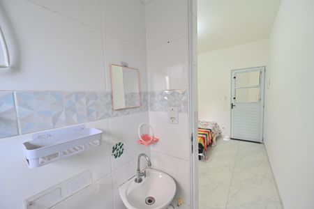 Banheiro Social  de kitnet/studio para alugar com 1 quarto, 25m² em Vila Clementino, São Paulo