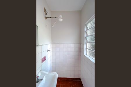 Casa à venda com 113m², 2 quartos e 1 vaga Casa à venda com 113m², 2 quartos e 1 vagaBanheiro de serviço