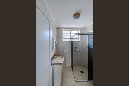 Casa à venda com 113m², 2 quartos e 1 vaga Casa à venda com 113m², 2 quartos e 1 vagaBanheiro