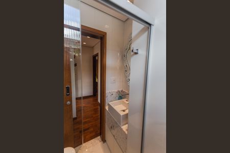 Apartamento à venda com 90m², 3 quartos e 1 vaga Apartamento à venda com 90m², 3 quartos e 1 vagaBanheiro Social
