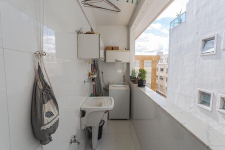 Apartamento à venda com 90m², 3 quartos e 1 vaga Apartamento à venda com 90m², 3 quartos e 1 vagaÁrea de Serviço
