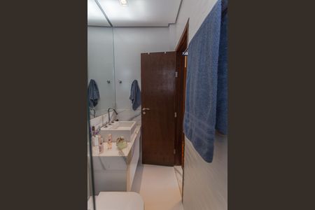 Apartamento à venda com 90m², 3 quartos e 1 vaga Apartamento à venda com 90m², 3 quartos e 1 vagaBanheiro da Suíte 1