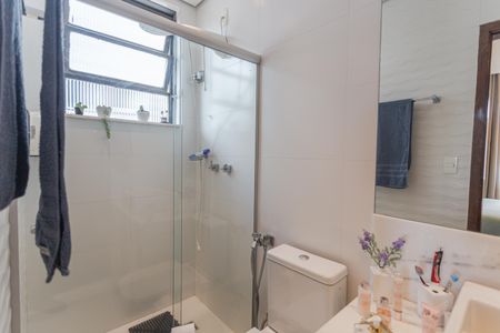 Apartamento à venda com 90m², 3 quartos e 1 vaga Apartamento à venda com 90m², 3 quartos e 1 vagaBanheiro da Suíte 1