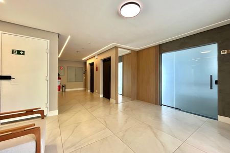 Apartamento para alugar com 61m², 2 quartos e 1 vaga Apartamento para alugar com 61m², 2 quartos e 1 vagaHall social