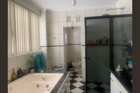 Apartamento à venda com 263m², 4 quartos e 2 vagas