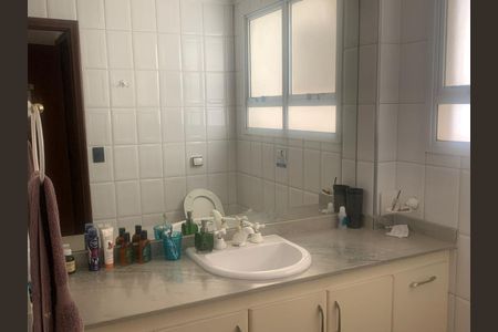 Apartamento à venda com 263m², 4 quartos e 2 vagas