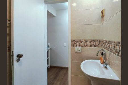 Apartamento à venda com 63m², 2 quartos e 1 vaga Apartamento à venda com 63m², 2 quartos e 1 vagaBanheiro Corredor