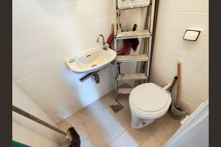 Apartamento à venda com 63m², 2 quartos e 1 vaga Apartamento à venda com 63m², 2 quartos e 1 vagaBanheiro de serviço