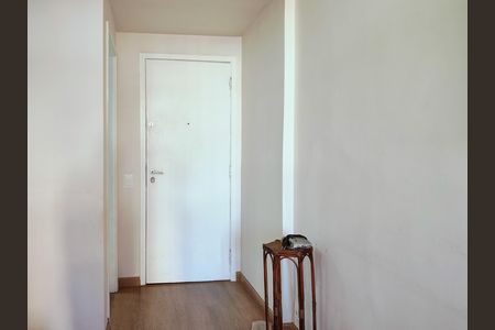 Apartamento à venda com 63m², 2 quartos e 1 vaga Apartamento à venda com 63m², 2 quartos e 1 vagaEntrada