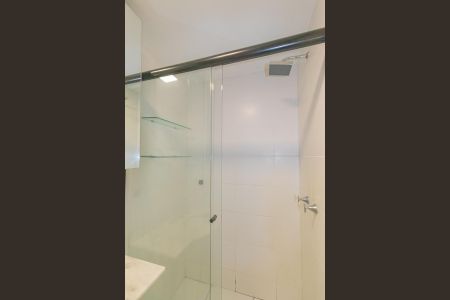 Apartamento para alugar com 61m², 2 quartos e 1 vaga Apartamento para alugar com 61m², 2 quartos e 1 vagaBanheiro da Suíte