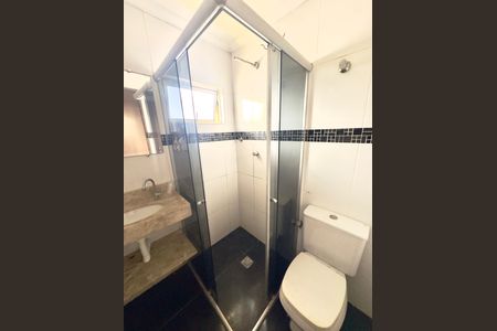Casa à venda com 70m², 2 quartos e sem vaga Casa à venda com 70m², 2 quartos e sem vagaBanheiro