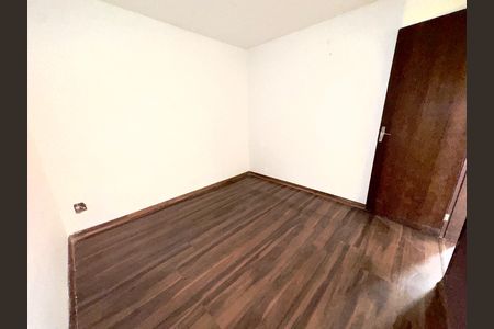 Casa à venda com 70m², 2 quartos e sem vaga Casa à venda com 70m², 2 quartos e sem vagaQuarto