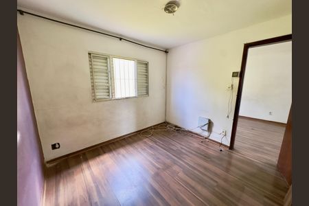 Casa à venda com 70m², 2 quartos e sem vaga Casa à venda com 70m², 2 quartos e sem vagaQuarto