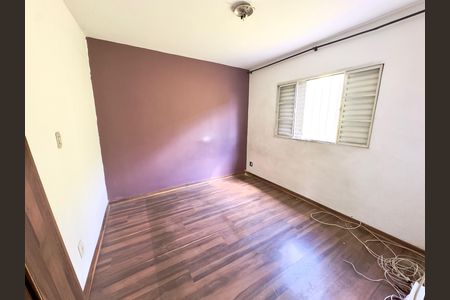 Casa à venda com 70m², 2 quartos e sem vaga Casa à venda com 70m², 2 quartos e sem vagaQuarto