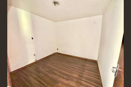 Casa à venda com 70m², 2 quartos e sem vaga Casa à venda com 70m², 2 quartos e sem vagaQuarto