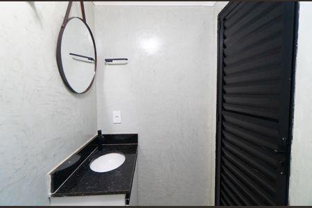 Banheiro de apartamento para alugar com 1 quarto, 27m² em Parque Jabaquara, São Paulo