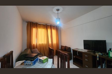 Sala  de apartamento para alugar com 1 quarto, 50m² em Brotas, Salvador