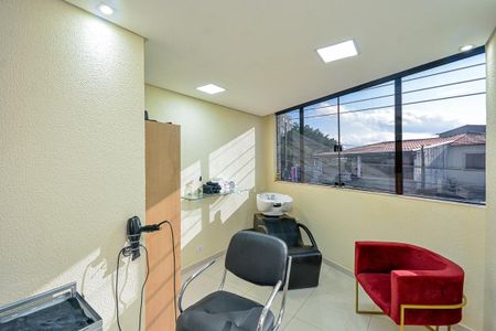 Casa à venda com 4 quartos, 340m² em Jardim Primavera, São Paulo