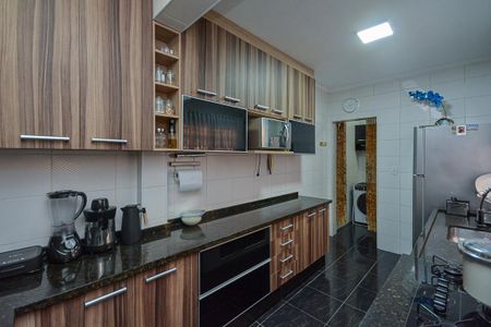 Casa à venda com 340m², 4 quartos e 2 vagas