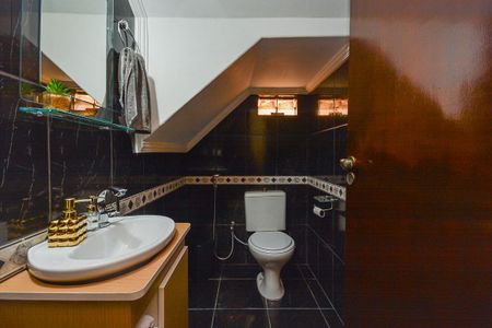 Casa à venda com 340m², 4 quartos e 2 vagas