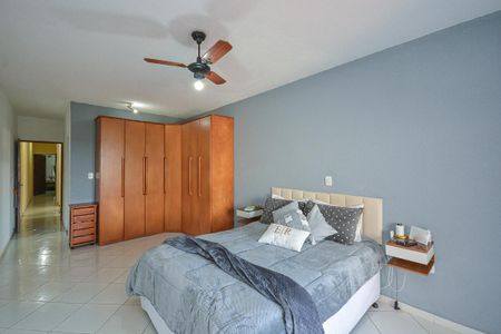 Casa à venda com 340m², 4 quartos e 2 vagas