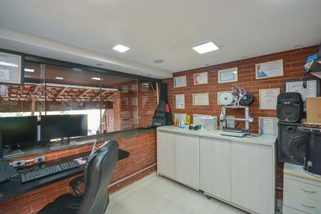 Casa à venda com 340m², 4 quartos e 2 vagas