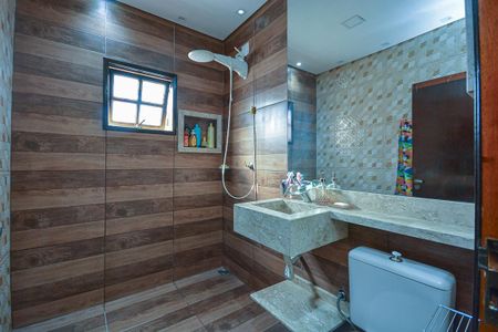 Casa à venda com 340m², 4 quartos e 2 vagas