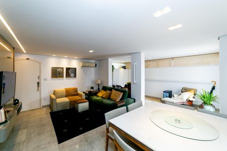 Sala de apartamento à venda com 3 quartos, 174m² em Floresta, Belo Horizonte