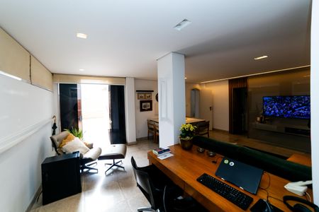 Sala de apartamento à venda com 3 quartos, 174m² em Floresta, Belo Horizonte