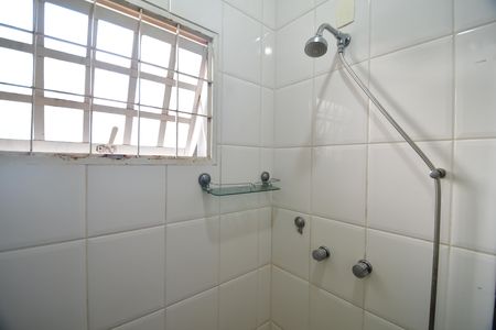 Casa para alugar com 140m², 3 quartos e 2 vagasBanheiro Social