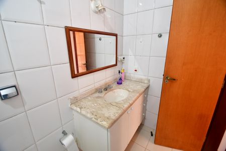 Casa para alugar com 140m², 3 quartos e 2 vagasBanheiro Suíte