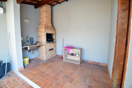 Casa para alugar com 140m², 3 quartos e 2 vagasChurrasqueira