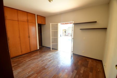Casa para alugar com 140m², 3 quartos e 2 vagasQuarto 3 - Suíte