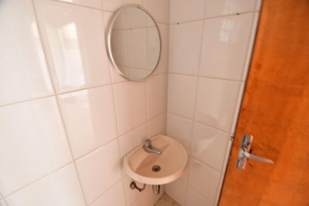 Casa para alugar com 140m², 3 quartos e 2 vagasBanheiro de Serviço