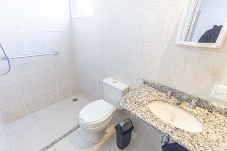 Apartamento para alugar com 60m², 2 quartos e 1 vaga Apartamento para alugar com 60m², 2 quartos e 1 vagaBanheiro da Suíte