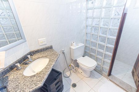 Apartamento para alugar com 60m², 2 quartos e 1 vaga Apartamento para alugar com 60m², 2 quartos e 1 vagaBanheiro